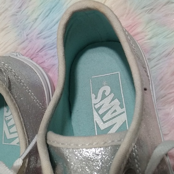 Vans Womens Gently Worn Camden Silver Metallic Shoes Sz.7.5 (X-104 CRATE) - Picture 9 of 12